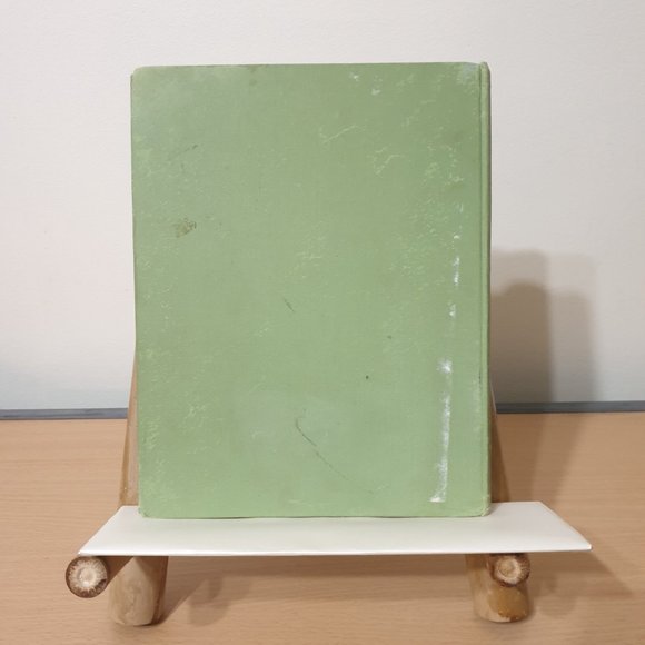 Princess Margaret The Youngest Sister Hardback Book by Godfrey Winn 1951 - Picture 9 of 11